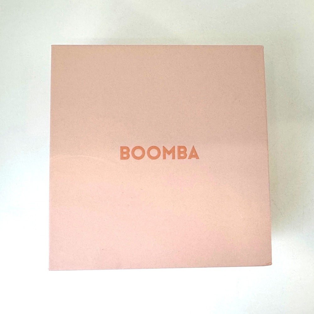 BOOMBA Sticky Bra Beige Size D Strapless Adhesive Silicone NEW - Picture 5 of 6